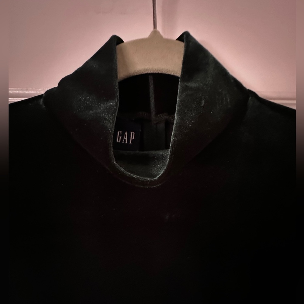 Gap Velvet Top - Picture 3 of 9